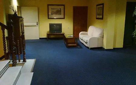 La Sierra Hotell Antequera