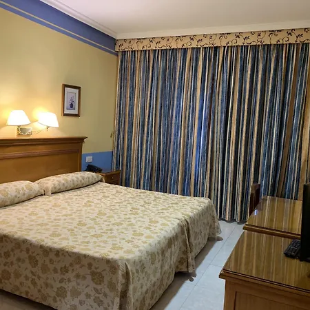 La Sierra 4*