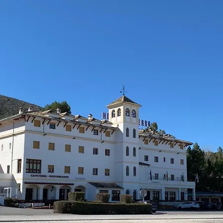 La Sierra Hotel 4*