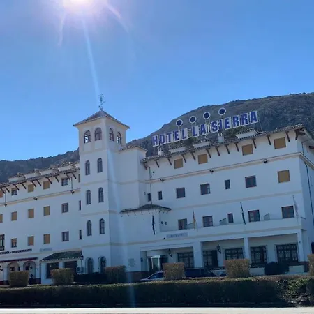 La Sierra 4*